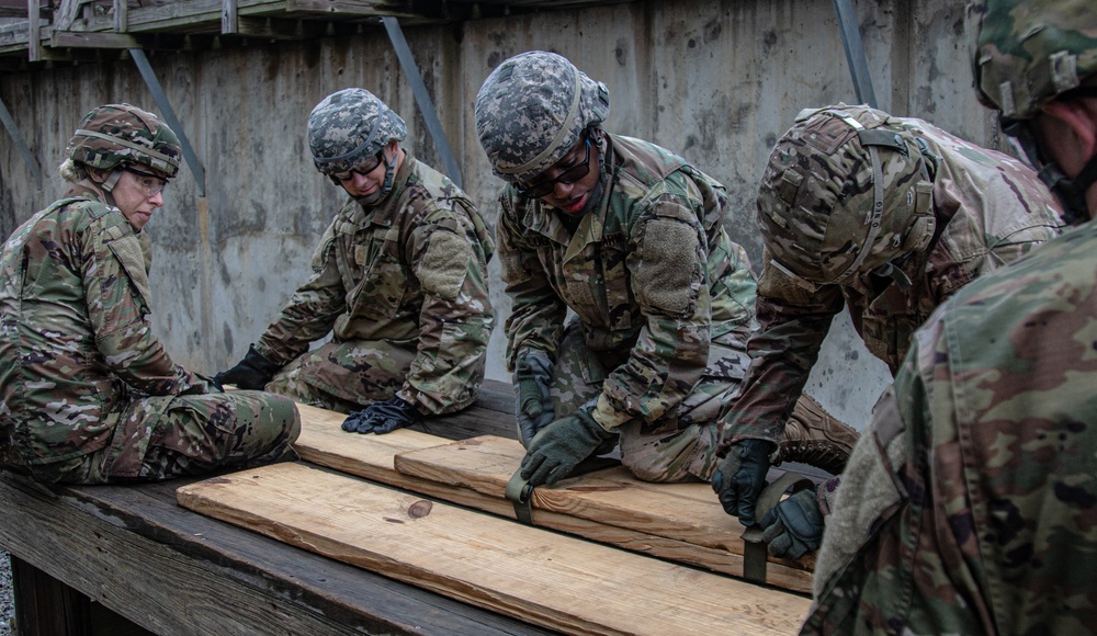 Warrant Officer Candidates Navigate Confidence Course