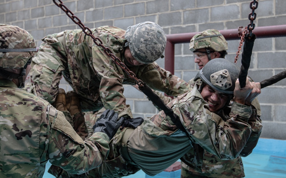 Warrant Officer Candidates Navigate Confidence Course