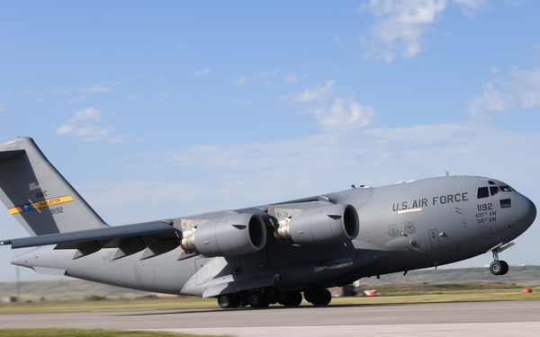 Ellsworth supports Charleston C-17s during hurricane