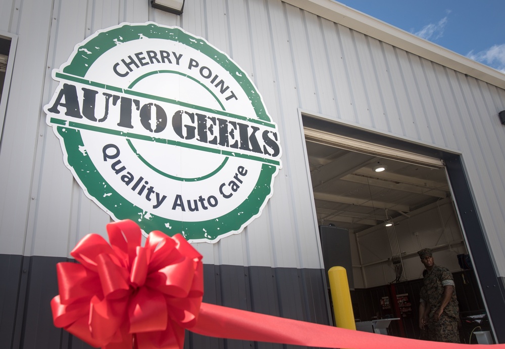 AutoGeeks Grand Opening
