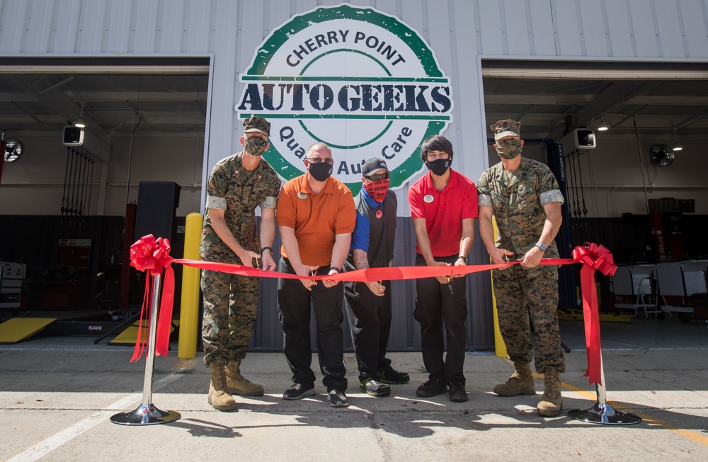 AutoGeeks Grand Opening