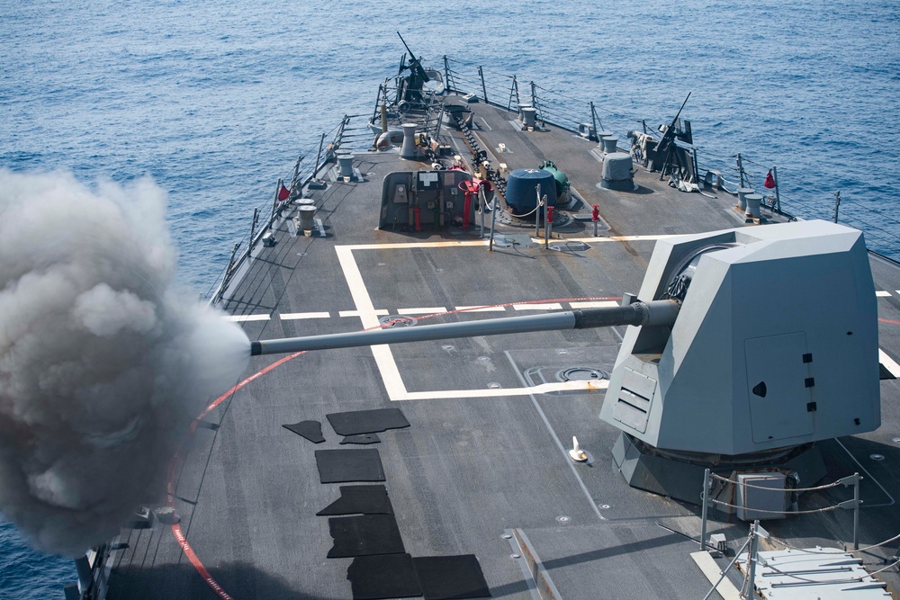 USS Sterett Conducts Live Fire Exercise