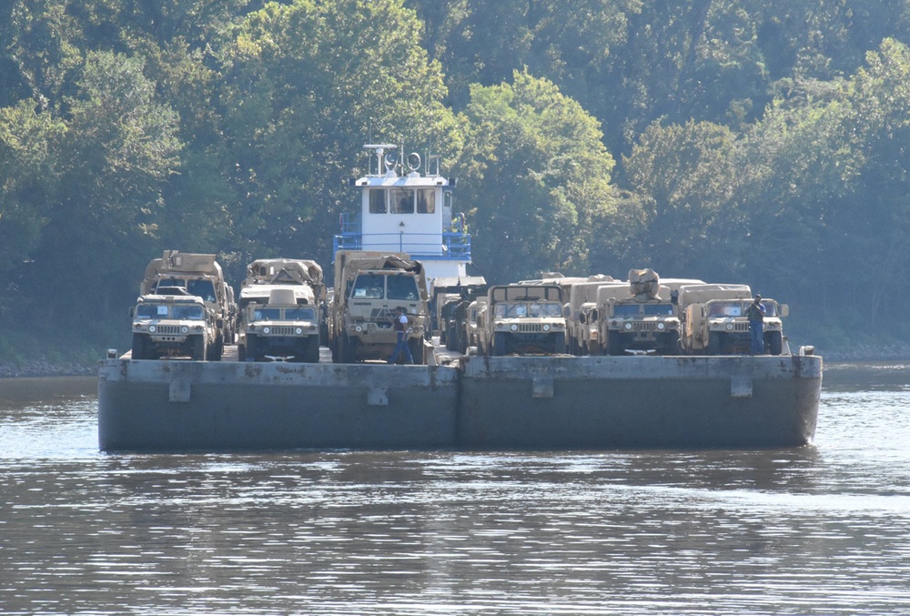 Screaming Eagles barge to JRTC Rotation 20-09
