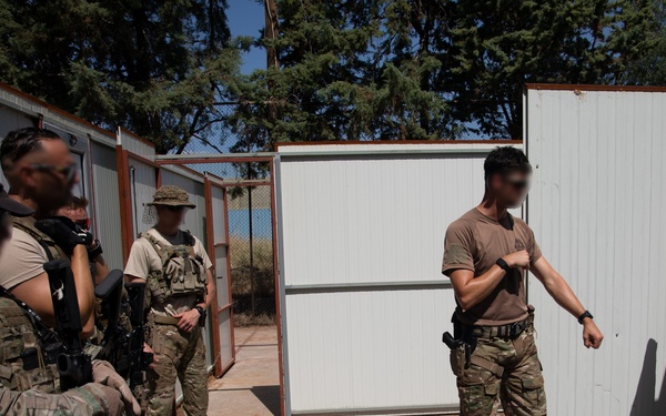 U.S. Navy special operators train with Hellenic Navy special operators in Greece