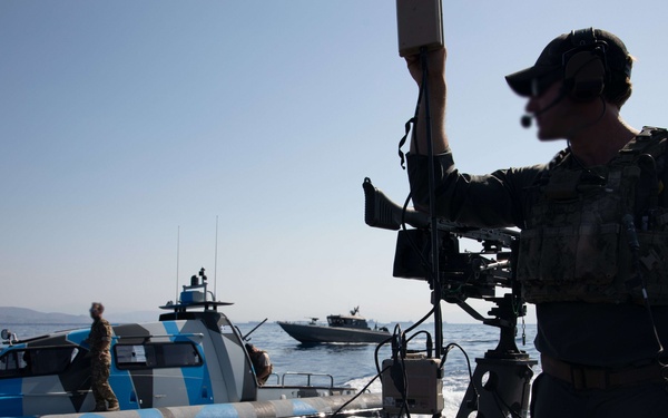 U.S. Navy special operators train with Hellenic Navy special operators in Greece