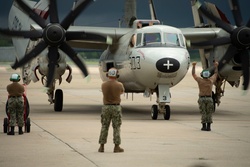 VRC-40 and VAW-123 Return to Norfolk [Image 7 of 11]