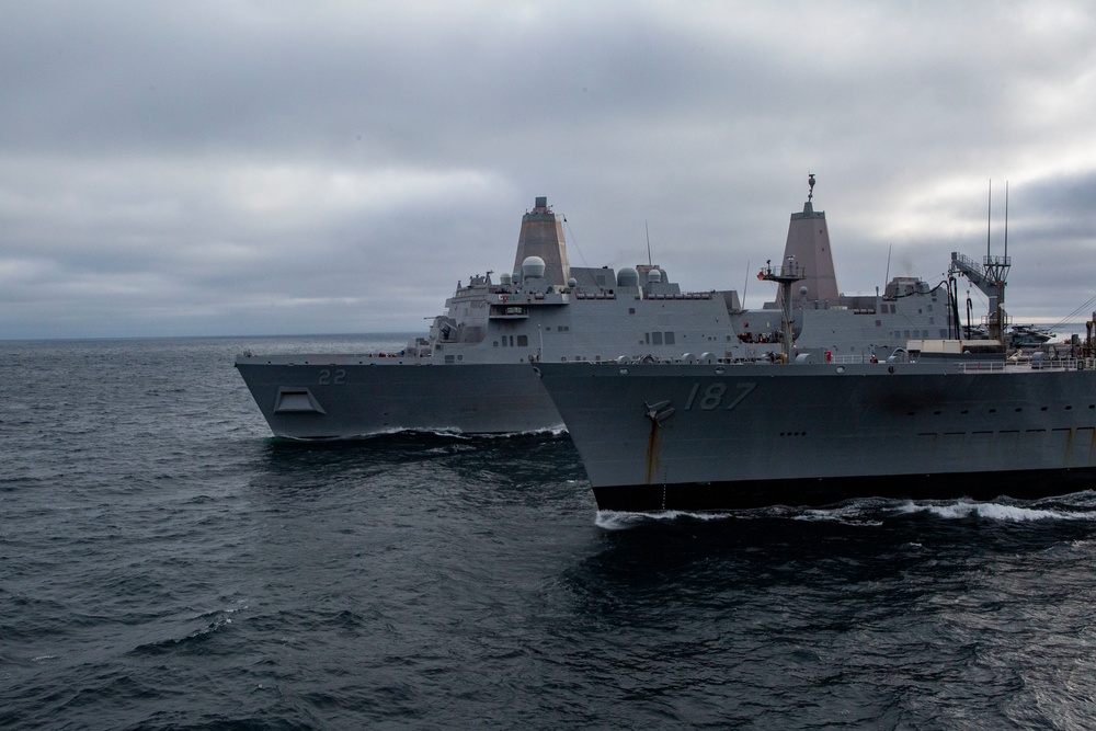 USNS Henry J. Kaiser replenishes USS Makin Island, USS San Diego