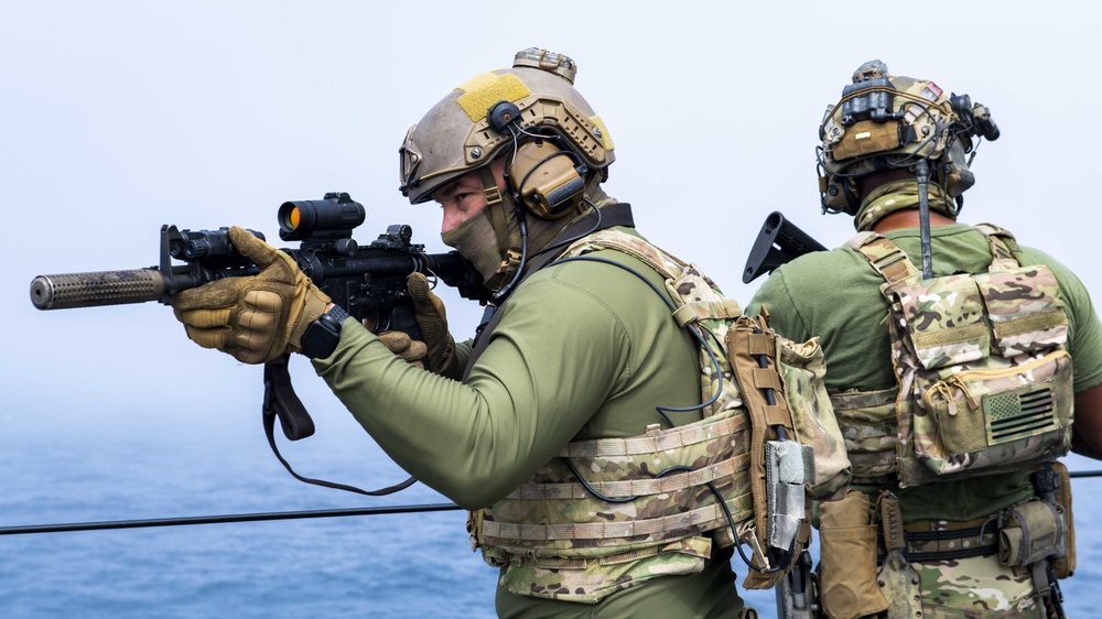 Maritime Security Reponse Team-East Conducts Close-Quarters Combat Drills Aboard USS Thomas Hudner (DDG 116)