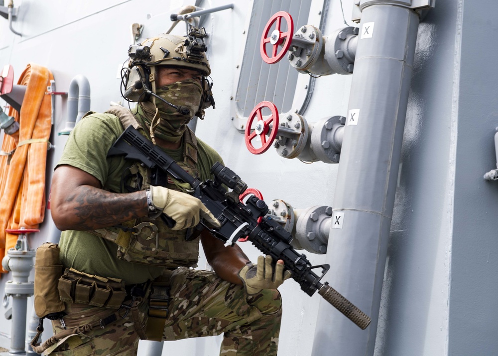 Maritime Security Reponse Team-East Conducts Close-Quarters Combat Drills Aboard USS Thomas Hudner (DDG 116)