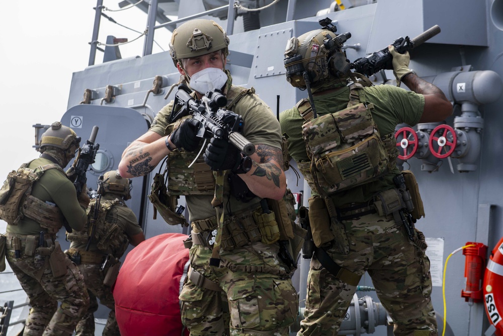 Maritime Security Reponse Team-East Conducts Close-Quarters Combat Drills Aboard USS Thomas Hudner (DDG 116)