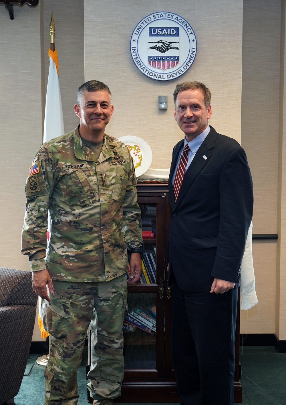 AAID Mark Green meets with AFRICOM Commander