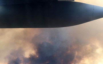 302nd Airlift Wing C-130 provides MAFFS support for California fires