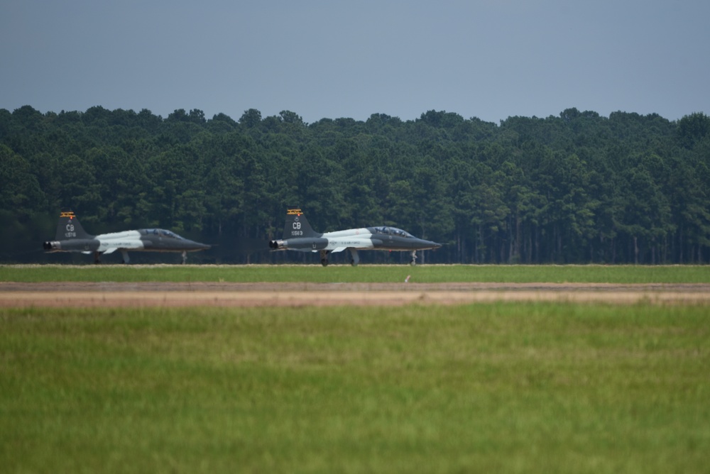 T-38 duo taxi out