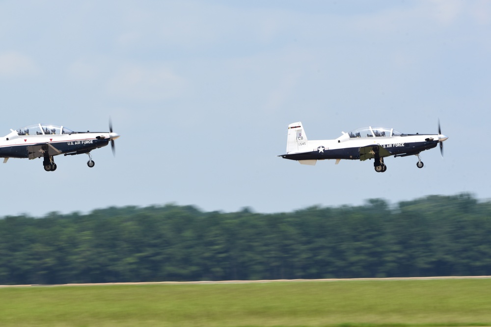 T-6 pair take off