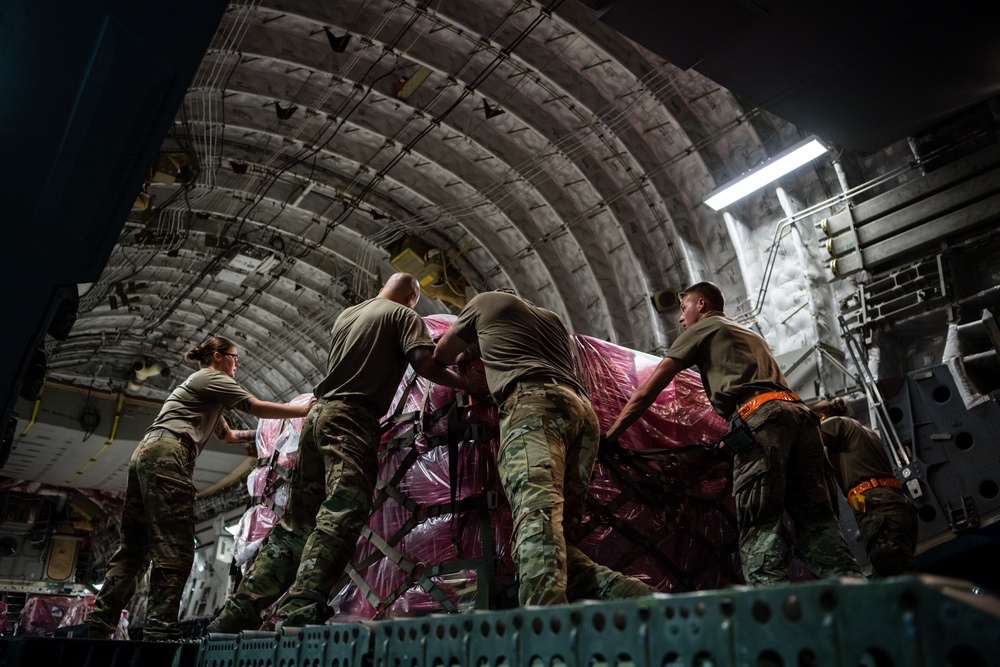 U.S. delivers humanitarian aid to Lebanon