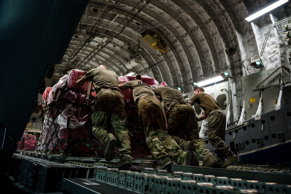 U.S. delivers humanitarian aid to Lebanon