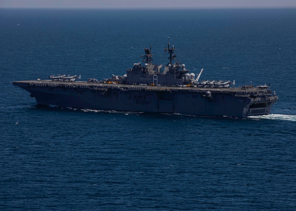 USS Makin Island partcipates in a straits transit drill.