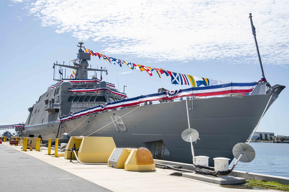 USS St. Louis (LCS 19) Commissioned