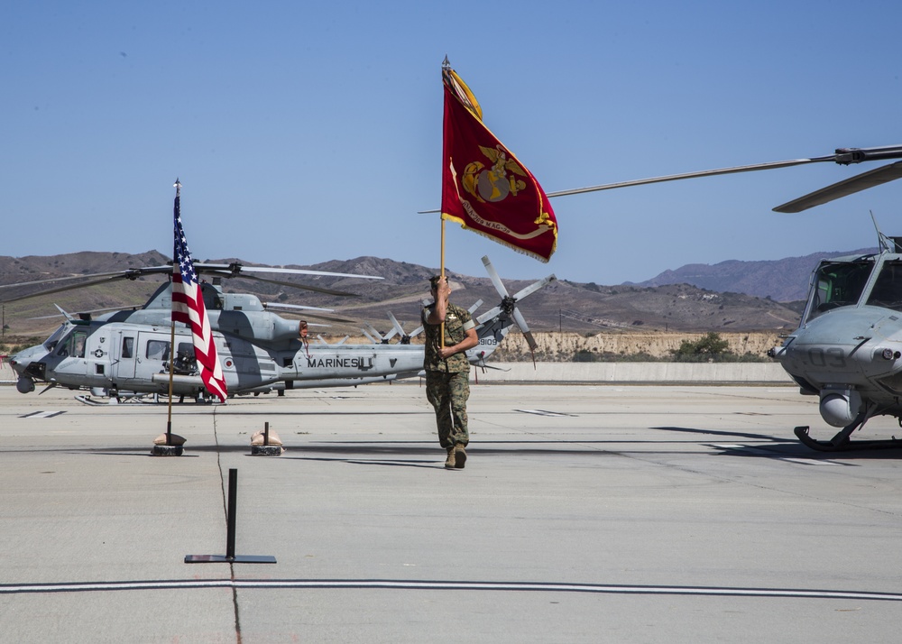 Marine Light Attack Helicopter Squadron 369 Change of Command