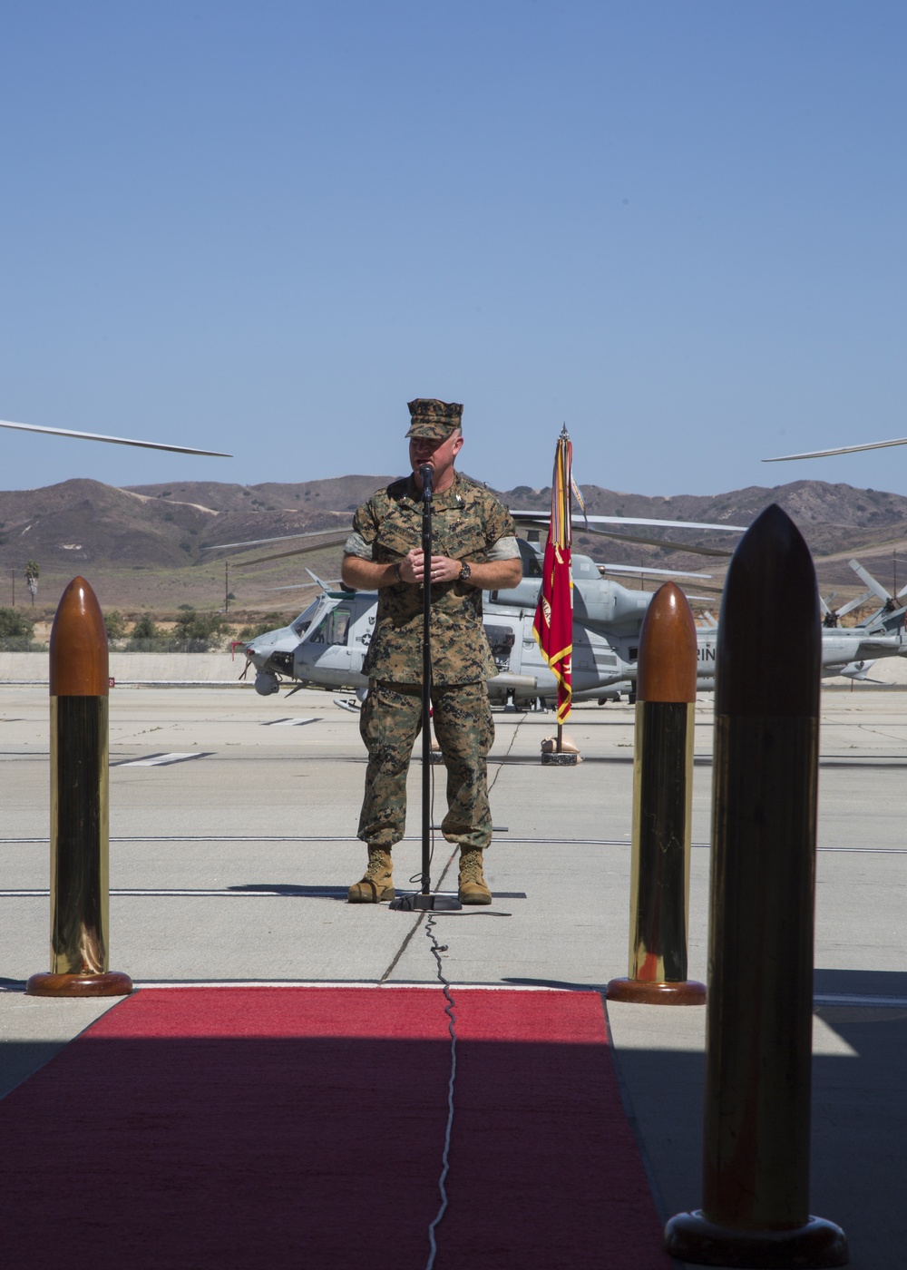 Marine Light Attack Helicopter Squadron 369 Change of Command