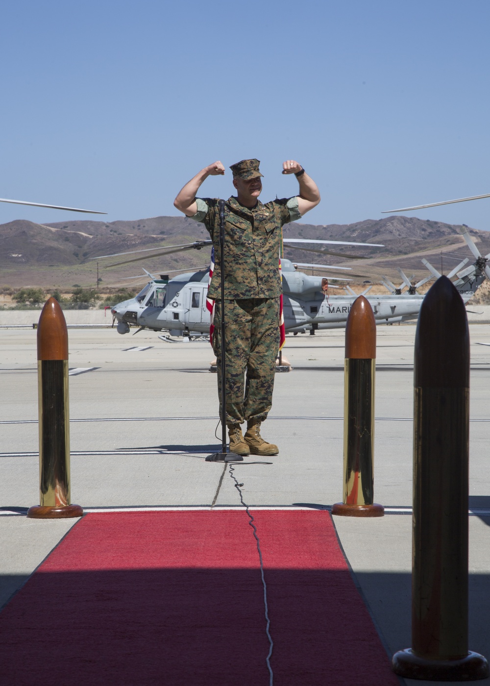 Marine Light Attack Helicopter Squadron 369 Change of Command