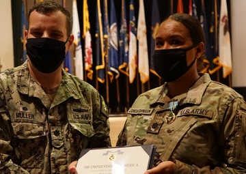 Fort Hamilton MEPS Commander Receives Commendation Award