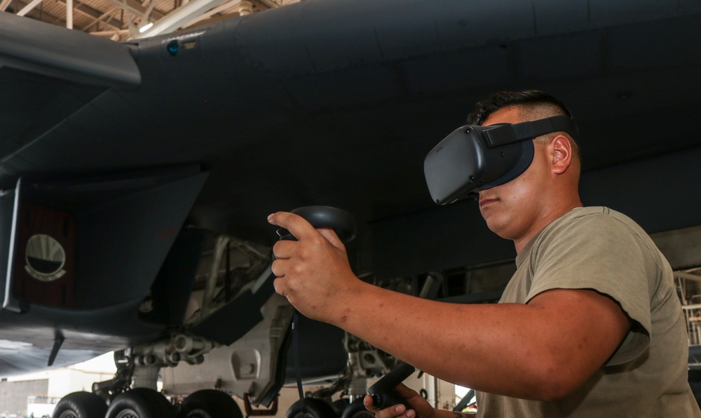 Crew chiefs, contractors conduct virtual training