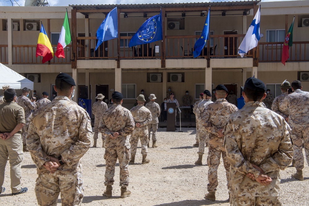 Major General Lapthe Flora visits Mogadishu
