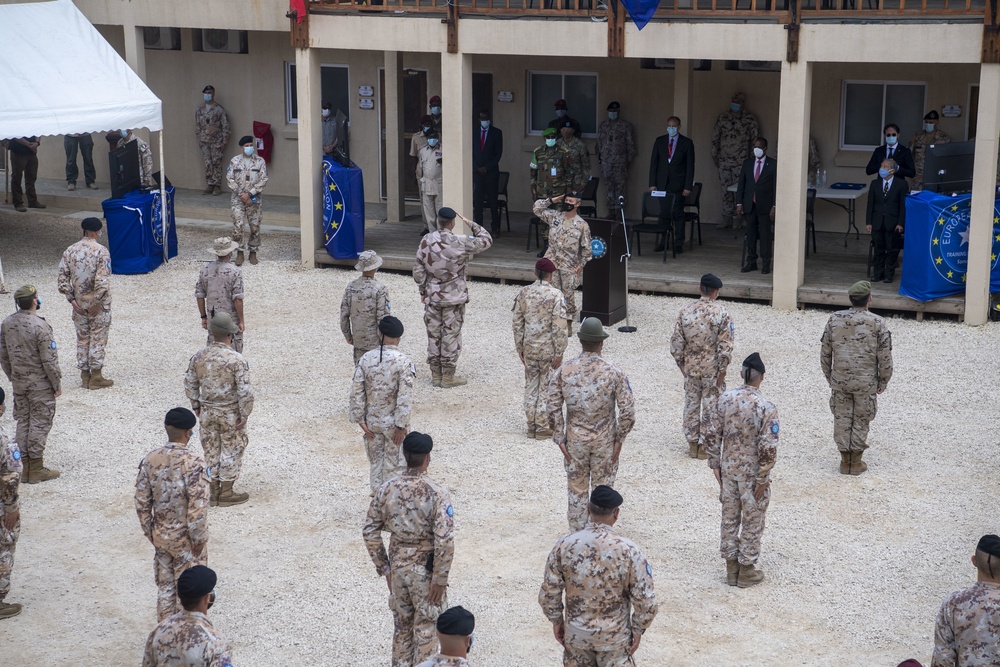 Major General Lapthe Flora visits Mogadishu