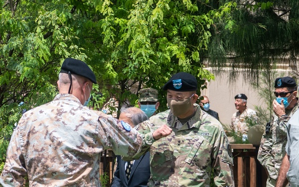 Major General Lapthe Flora visits Mogadishu