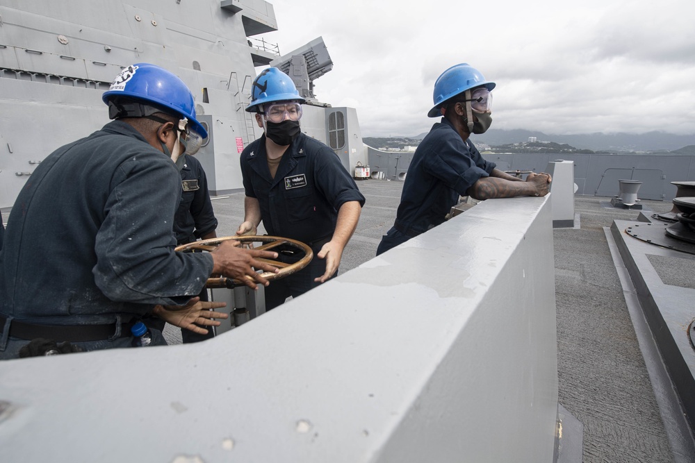 USS New Orleans Dropping Anchor