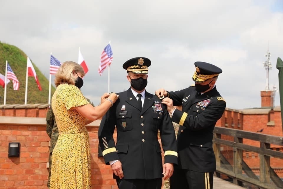 V Corps flag unfurled, commanding general promoted