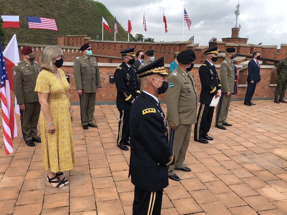 V Corps flag unfurled, commanding general promoted