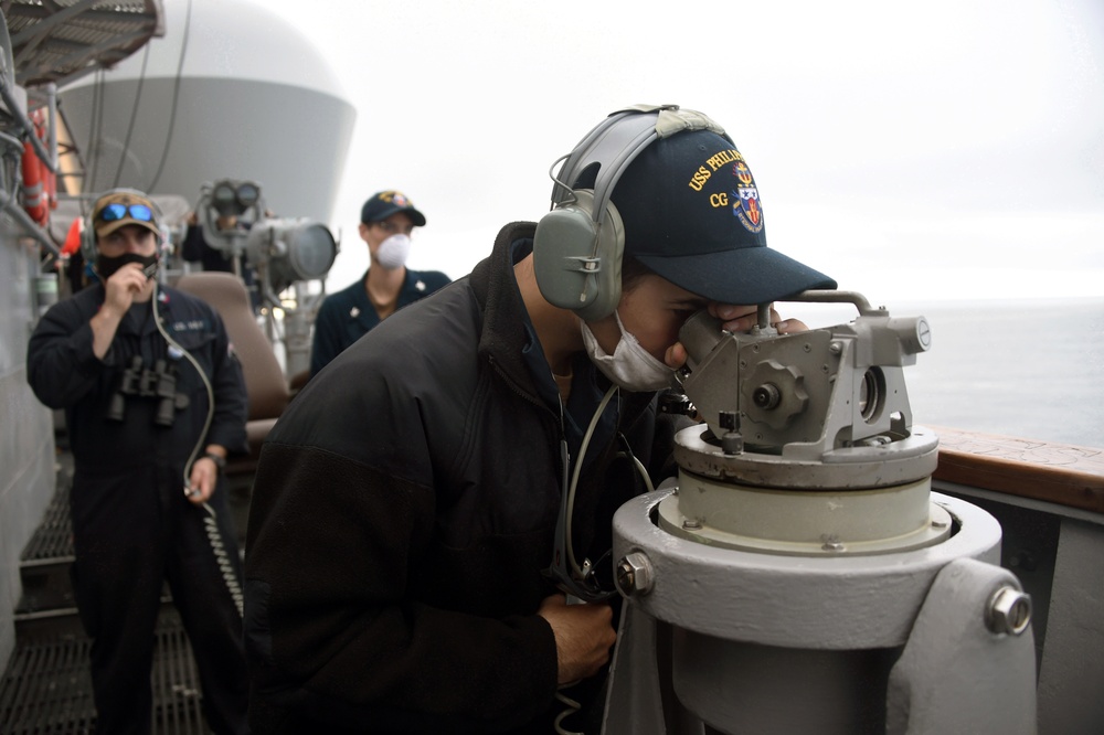 USS PHILLIPPINE SEA (CG 58) UNDERWAY