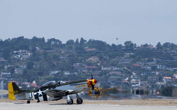 Warbirds Arrive in San Diego