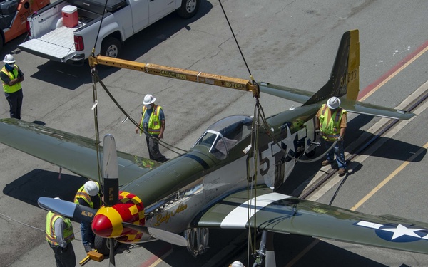 Warbirds Onloaded Aboard USS Essex