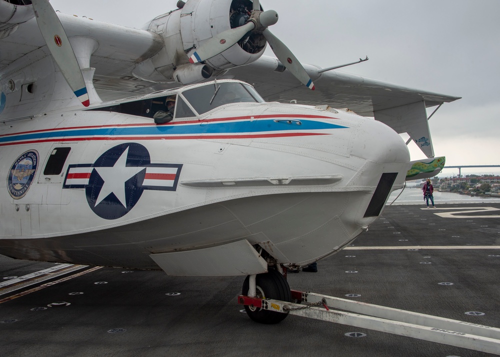 Warbirds Onloaded Aboard USS Essex