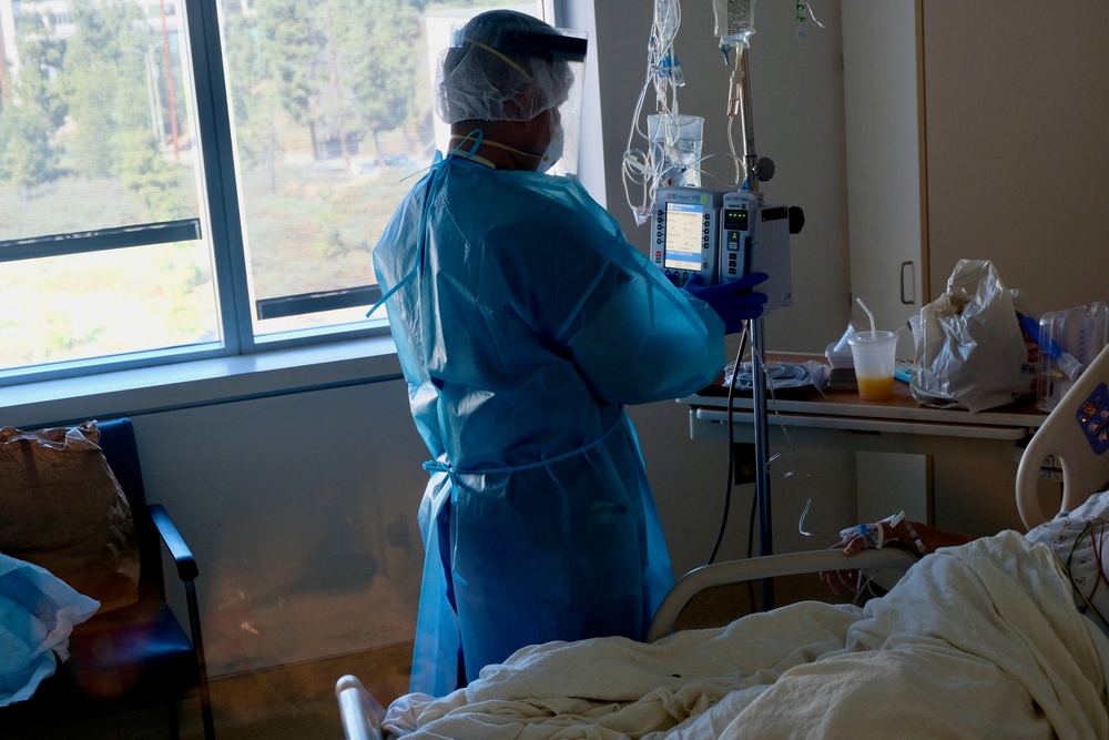 US Air Force medical professionals provide care at southern California medical center