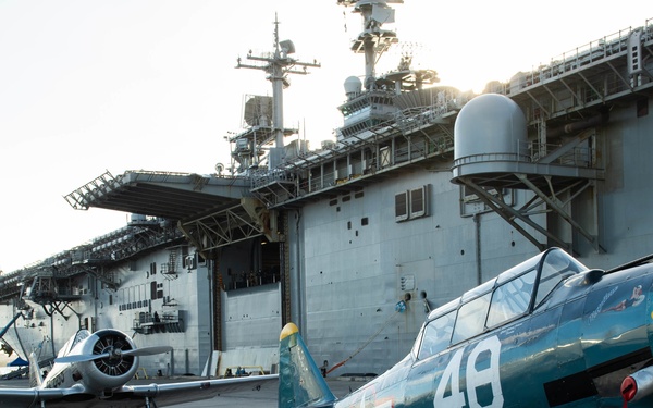 &quot;Warbirds&quot; Arrive In Pearl Harbor