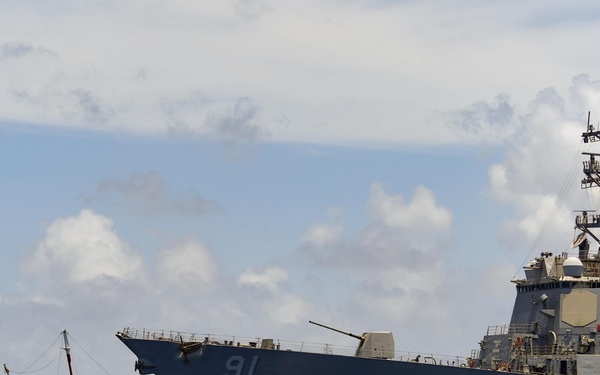 USS Pinckney Interdicts $4.5 Million in Cocaine