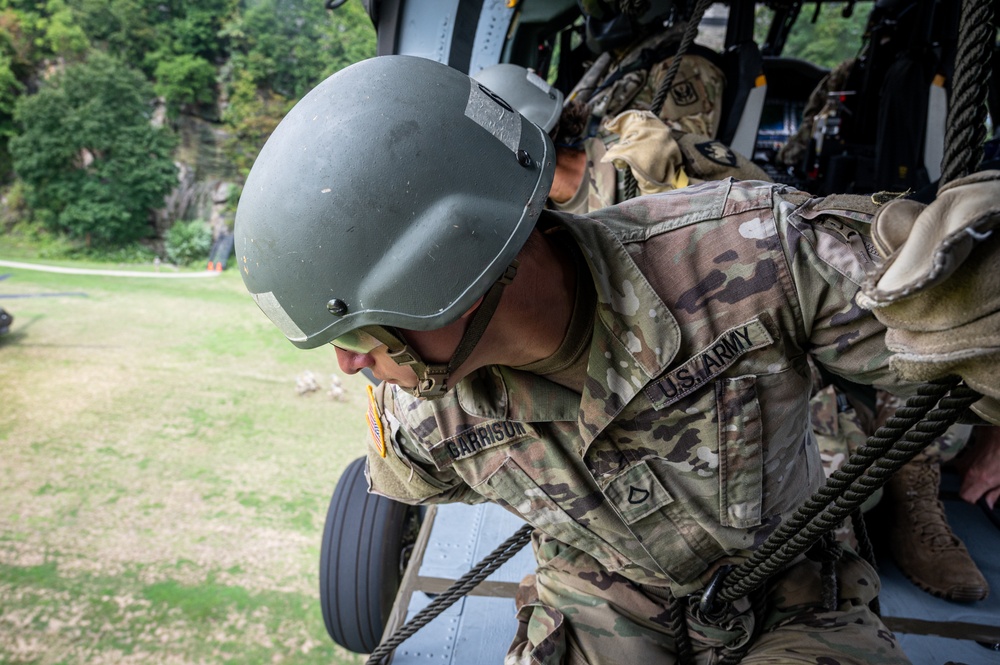 New Jersey National Guard assists West Point cadets rappel training