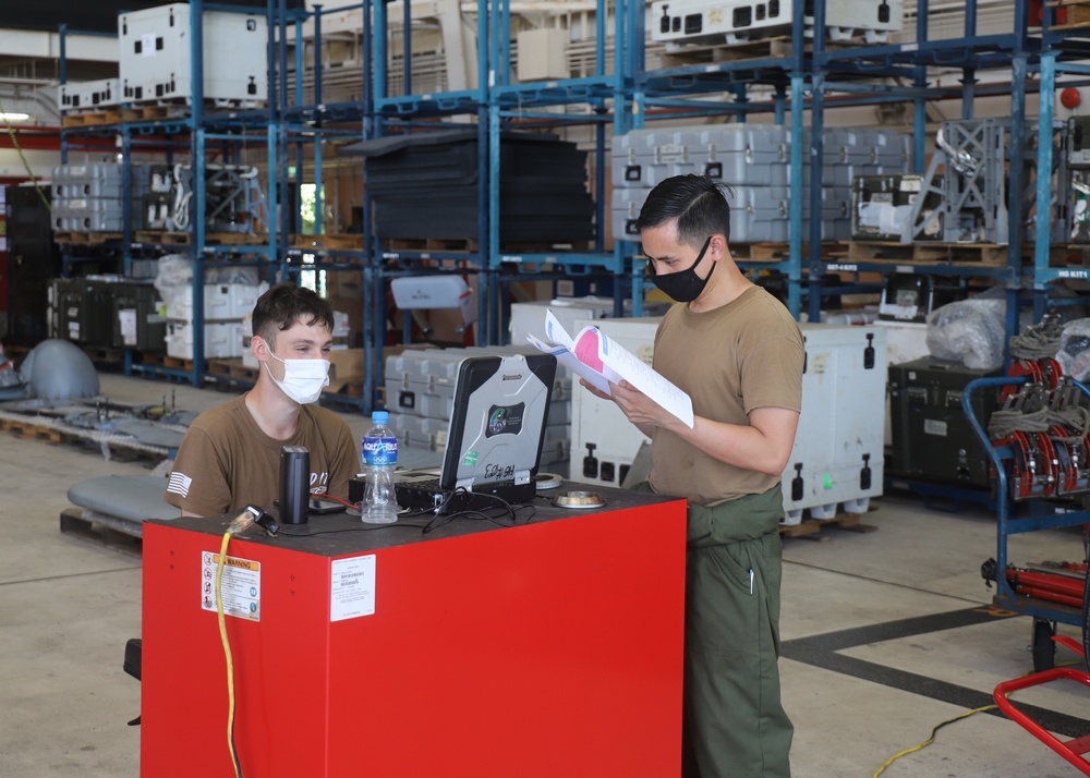 HSM-51 Maintenance Personnel Perform Routine Maintanance at NAF Atsugi