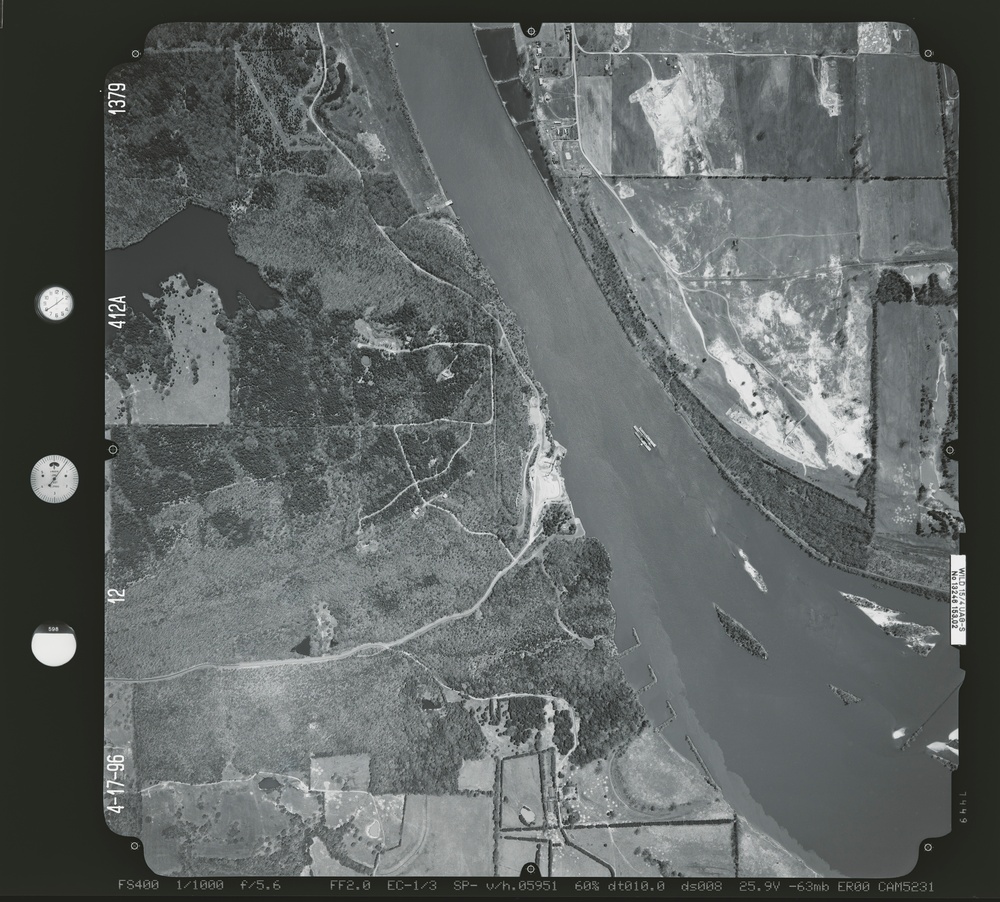 081104.042+-+Arkansas+River+Bottoms.412A.7