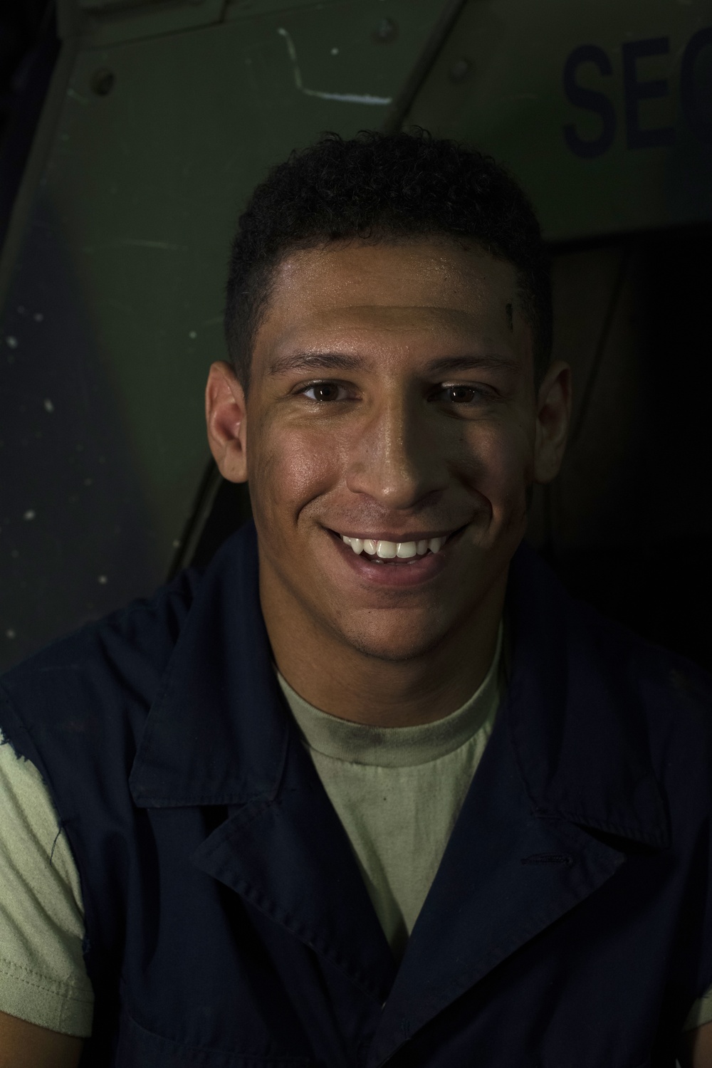 31st LRS Airmen repair Humvee