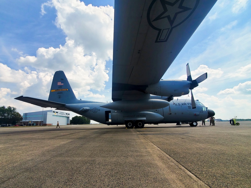 Connecticut Air National Guard prepares for flight