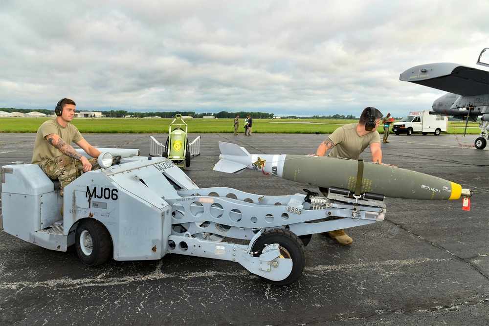 Ready and Lethal: 127 WG Airmen train with live ordnance