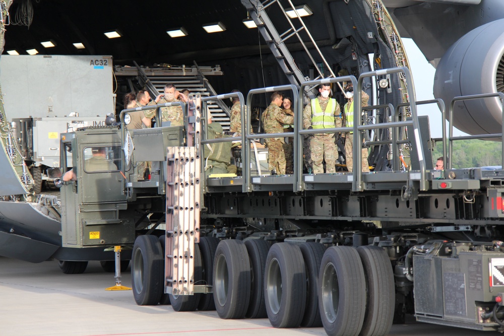 78th LRS, 94th APS reuniting families