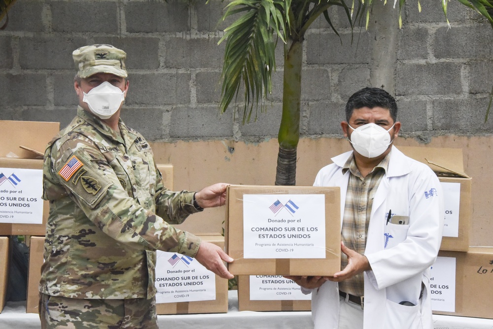 JTF-Bravo donates supplies and medication in La Paz and Comayagua, Honduras