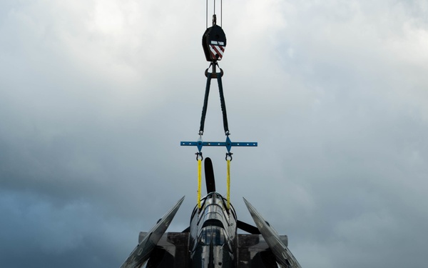 &quot;Warbirds&quot; Arrive In Pearl Harbor