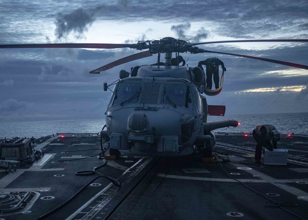 USS Mustin Conducts Flight Quarters